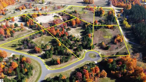 5951 Stagecoach Rd, Kingsley, MI 49649