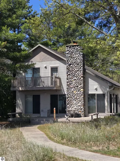 3694 N Us-23, Oscoda, MI 48750