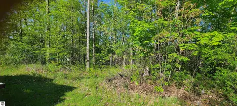000 Montana St, Barton City, MI 48705