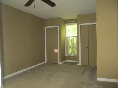 Bedroom - 621 Wright St, Breckenridge, MI 48615 photo 1 of 10