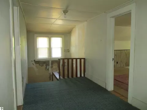 Entry Way - 621 Wright St, Breckenridge, MI 48615 photo 2 of 2