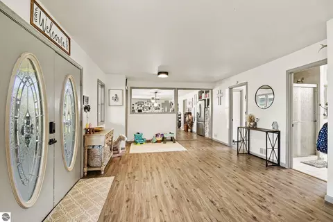 Entry Way - 600 Second Ave, Hale, MI 48739 photo 2 of 2