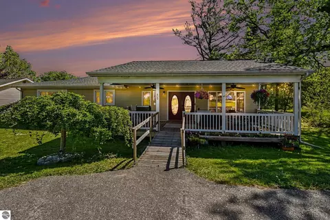 600 Second Ave, Hale, MI 48739