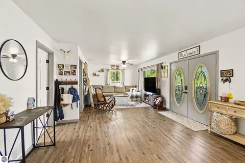 Entry Way - 600 Second Ave, Hale, MI 48739 photo 1 of 2