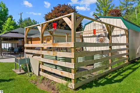 Exterior - 2670 Plainfield Rd, Hale, MI 48739 photo 10 of 12