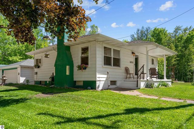 2670 Plainfield Rd, Hale, MI 48739