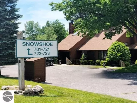 4826 Crossover Dr #721, Bellaire, MI 49615