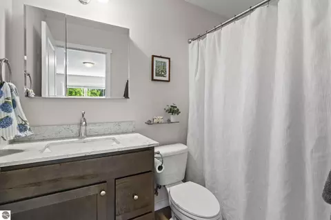 Bath - 18880 Lance Ln, Interlochen, MI 49643 photo 3 of 4