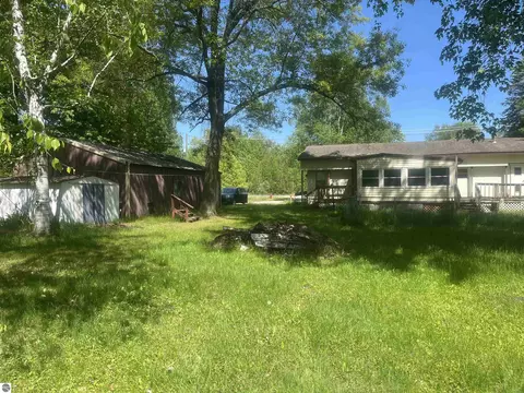 Exterior - 704 Delano Rd, Au Gres, MI 48703 photo 2 of 3