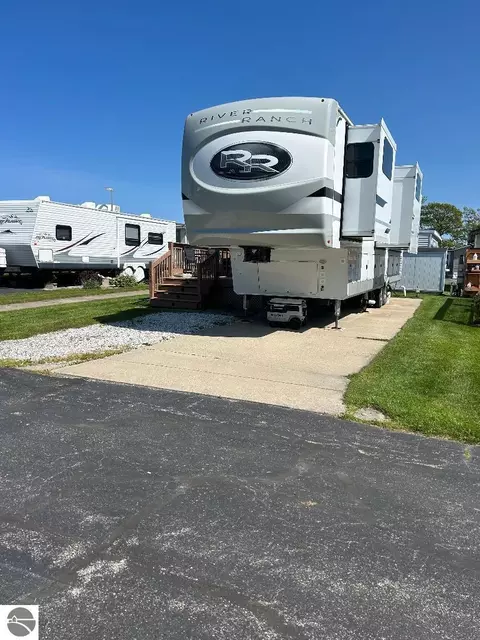 3675 E Michigan Ave, Au Gres, MI 48703 photo 2