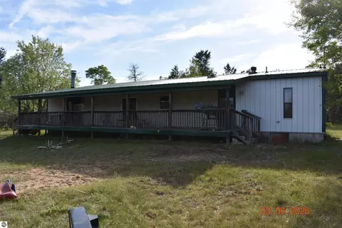 11565 Leline Rd, Roscommon, MI 48653