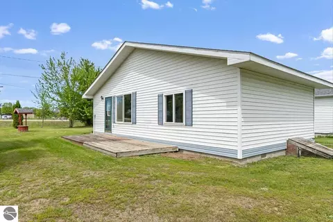 Exterior - 418 E Main St, Hale, MI 48739 photo 1 of 5