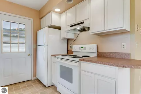 Kitchen - 418 E Main St, Hale, MI 48739 photo 4 of 4