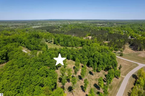 5844 Elkhorn Rd, Kingsley, MI 49649