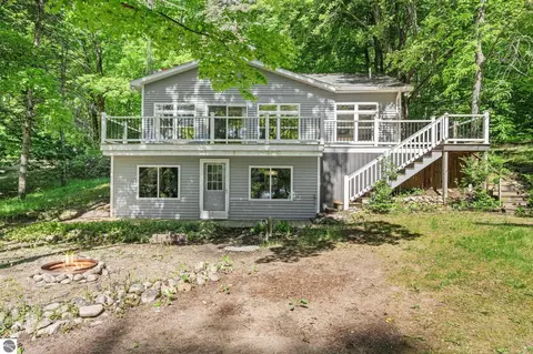 5252 Six Mile Lake Rd, Ellsworth, MI 49729