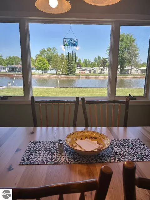 Dining - 2899 Midshipman Dr, Au Gres, MI 48703 photo 2 of 2