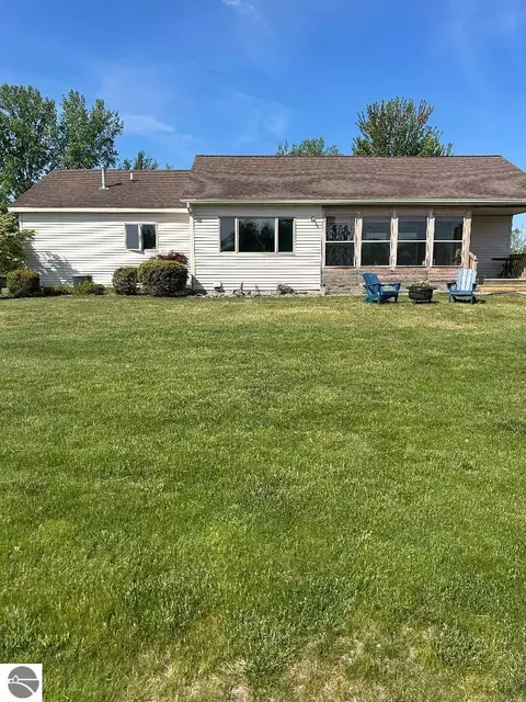 Exterior - 2899 Midshipman Dr, Au Gres, MI 48703 photo 4 of 6