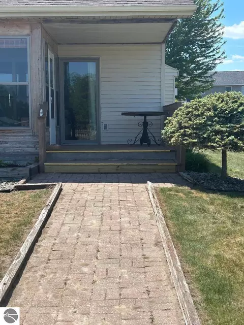 Exterior - 2899 Midshipman Dr, Au Gres, MI 48703 photo 5 of 6