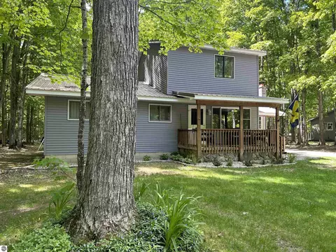 9149 N Twin Lake Rd, Mancelona, MI 49659