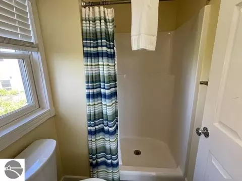 Bath - 2 Pinnacle Pl # C, Glen Arbor, MI 49636 photo 2 of 3