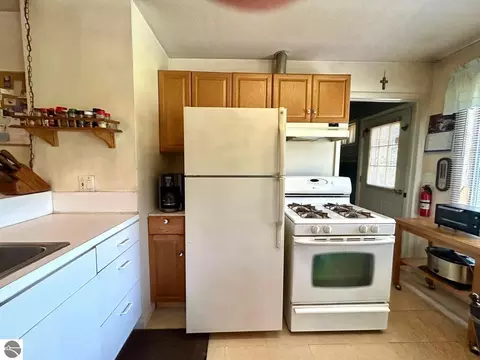 Kitchen - 5510 Ridge Rd, Luzerne, MI 48636 photo 3 of 4