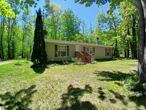 4627 Heart 2 Heart, Gaylord, MI 49735