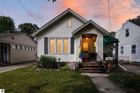3321 Court St, Saginaw, MI 48602