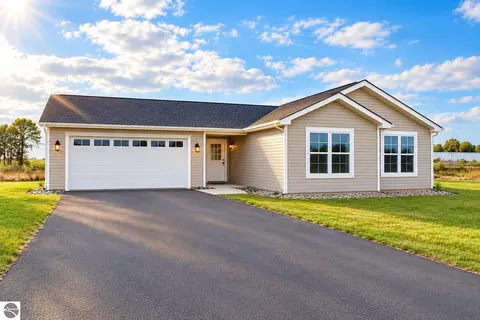 1812 Robin Dr, Traverse City, MI 49685