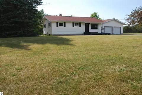 3109 Lupton Rd, Lupton, MI 48635