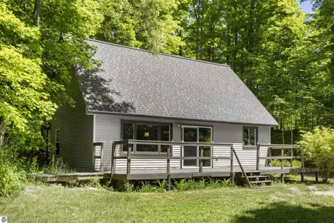 9310 Marl Ln, Buckley, MI 49620