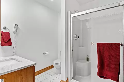 Bath - 8401 S Sullivan Rd, Cedar, MI 49621 photo 6 of 7
