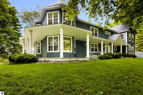 Exterior - 8401 S Sullivan Rd, Cedar, MI 49621 photo 5 of 17