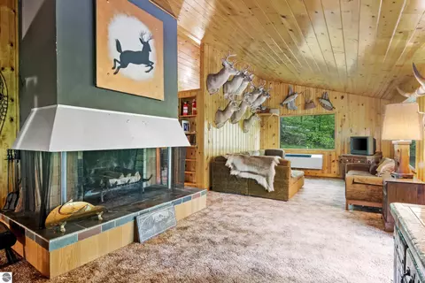 Living - 8401 S Sullivan Rd, Cedar, MI 49621 photo 6 of 7
