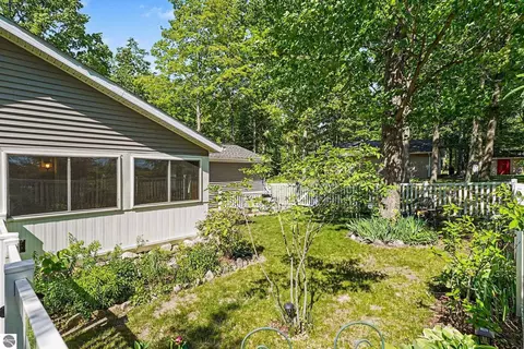 Exterior - 3434 Maple Rdg, Lupton, MI 48635 photo 7 of 10