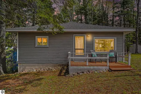408 Sage Lake Rd, Hale, MI 48739