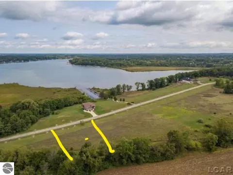 139 Bloomfield, Brooklyn, MI 49230