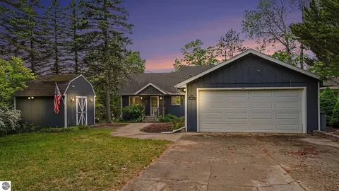 3237 Big Buck Trl, Hale, MI 48739