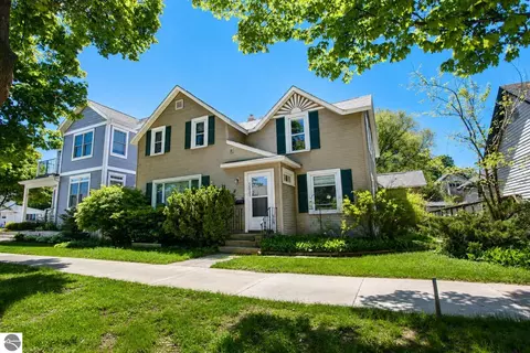 505 Second St, Traverse City, MI 49684