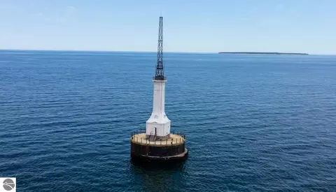 00 Gravelly Shoal Lighthouse, Saginaw, MI 48703