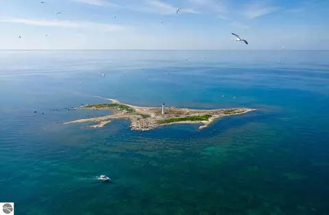 View/Area - 00 Gravelly Shoal Lighthouse, Saginaw, MI 48703 photo 5 of 9