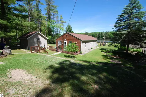 3672 Longue Rd, West Branch, MI 48661