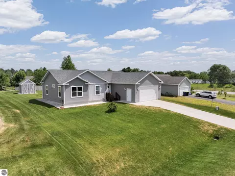 4566 Kory Ln, Traverse City, MI 49685