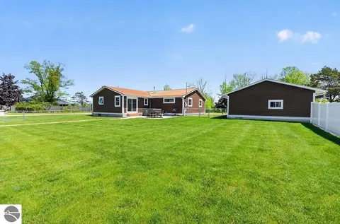 Exterior - 2012 Green Dr, Au Gres, MI 48703 photo 4 of 4