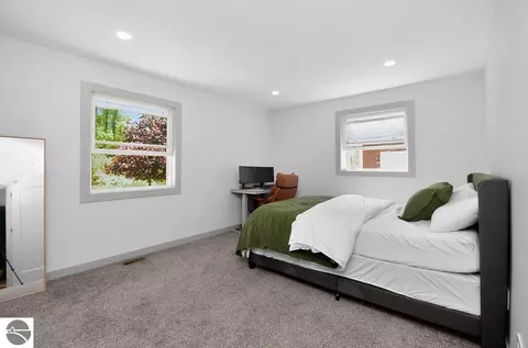 Bedroom - 2012 Green Dr, Au Gres, MI 48703 photo 2 of 2