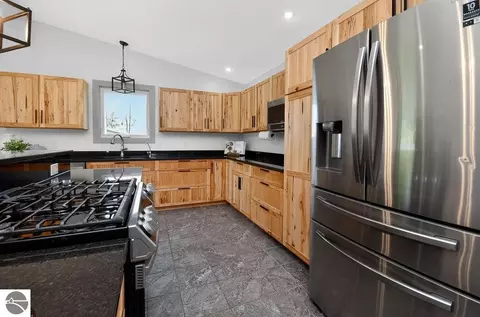 Kitchen - 2012 Green Dr, Au Gres, MI 48703 photo 5 of 7