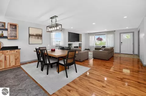 Dining - 2012 Green Dr, Au Gres, MI 48703 photo 1 of 4