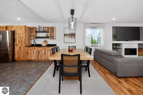 Dining - 2012 Green Dr, Au Gres, MI 48703 photo 4 of 4