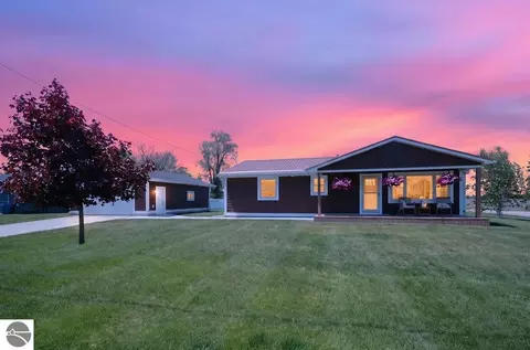 2012 Green Dr, Au Gres, MI 48703