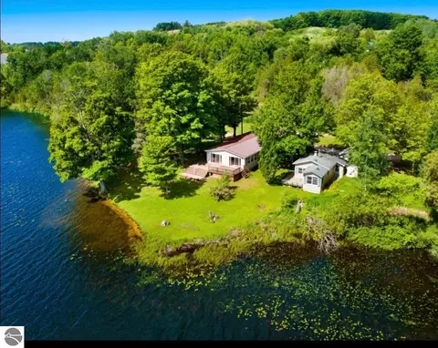 8614 Petes Lndg, Ellsworth, MI 49729
