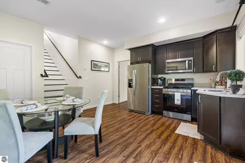 Kitchen - 3390 Epps Ln, Traverse City, MI 49686 photo 6 of 7